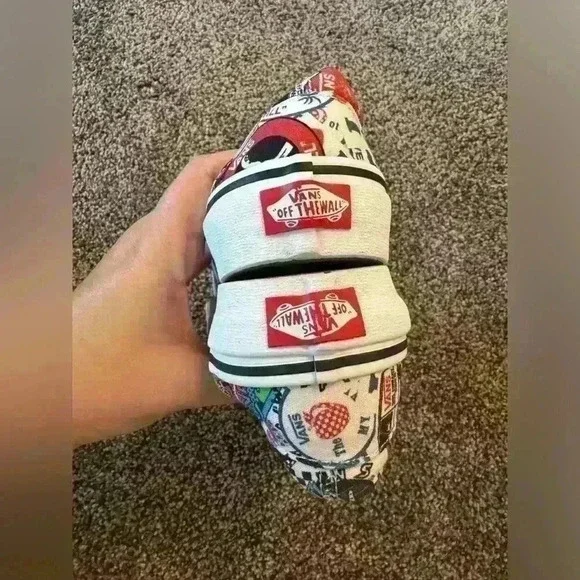 VANS, classic slip ons, graphic print, vans stickers, women’s size 5.5 - Picture 7 of 8